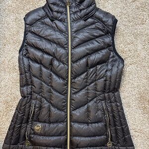 MICHAEL Michael Kors Women's Dark Gray Quilted Vest S